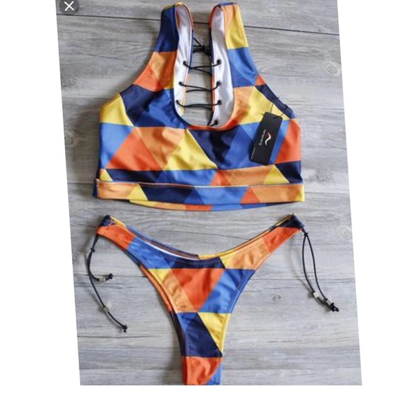 🆕Multi-Color Printed Two Piece Bikini - Picture 5 of 6